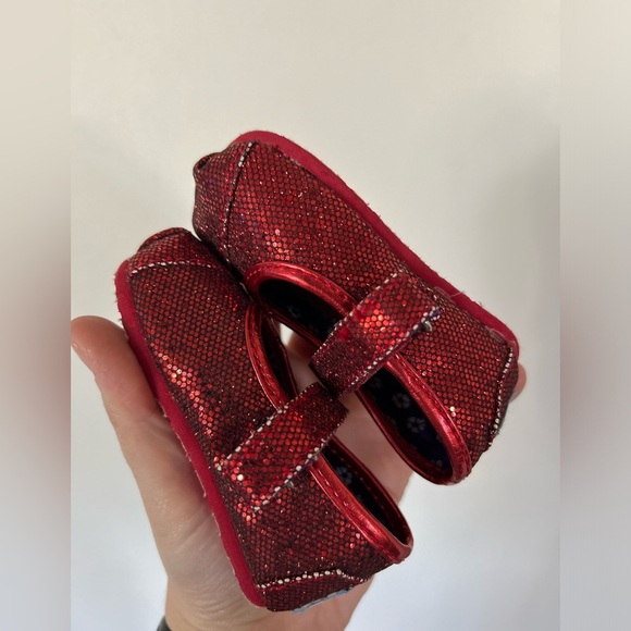 TOMS Ruby Red Glitter Tiny TOMS Toddler Size T3 - Picture 7 of 8
